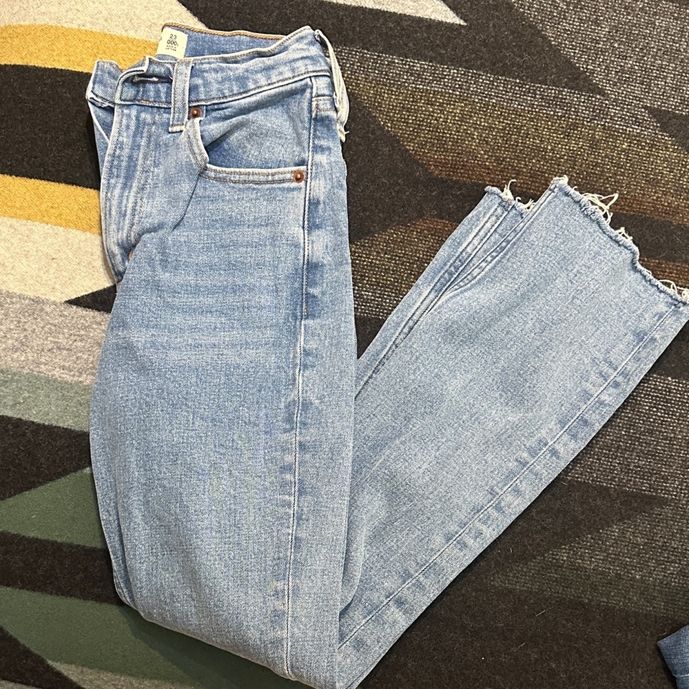 Abercrombie medium Blue ankle straight Jeans ultra  high rise